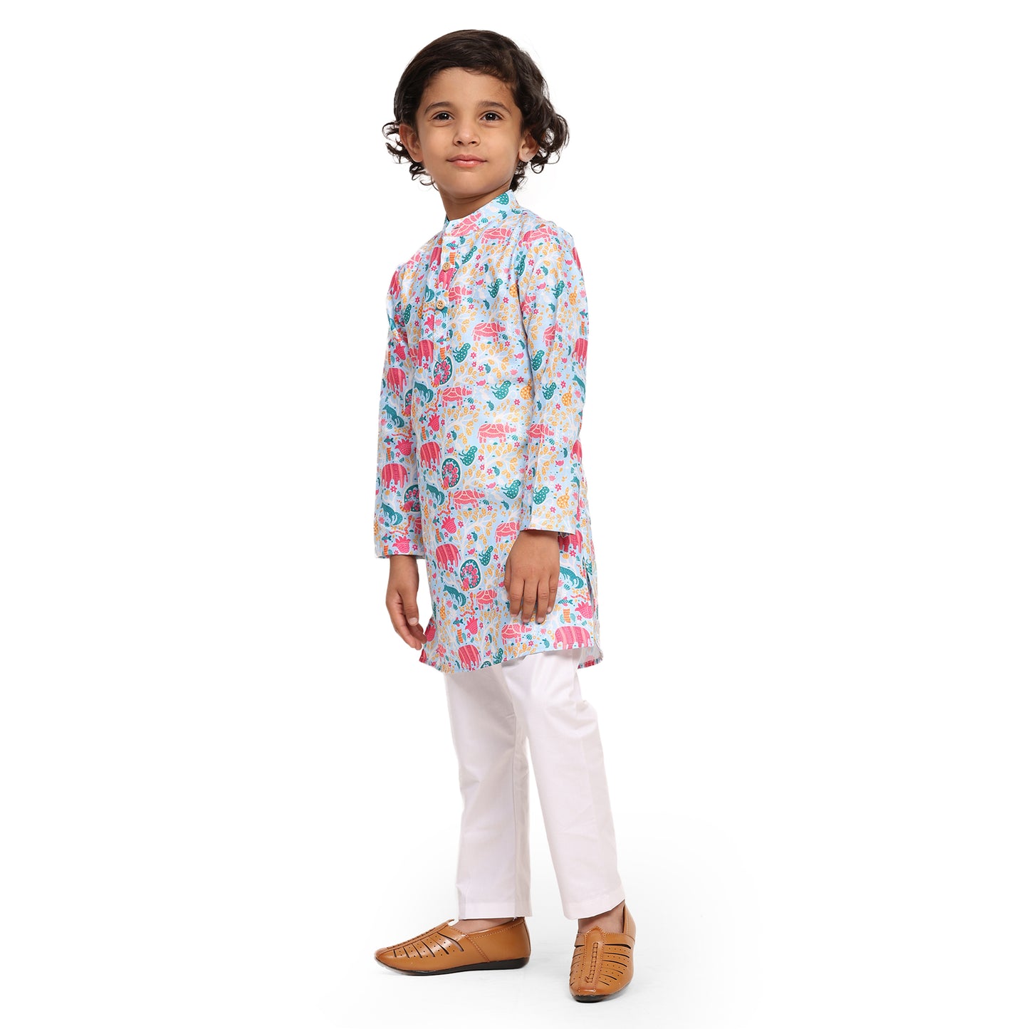 Colourful Animals Vestiario's Blend Linen Kurta Pajama Set