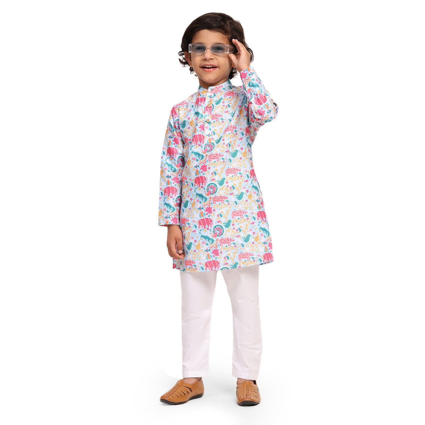 Colourful Animals Vestiario's Blend Linen Kurta Pajama Set