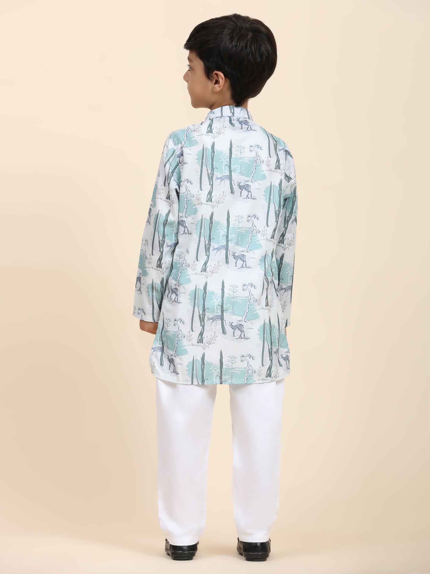 Deer Print Vestiario's Blend Linen Kurta Pajama Set