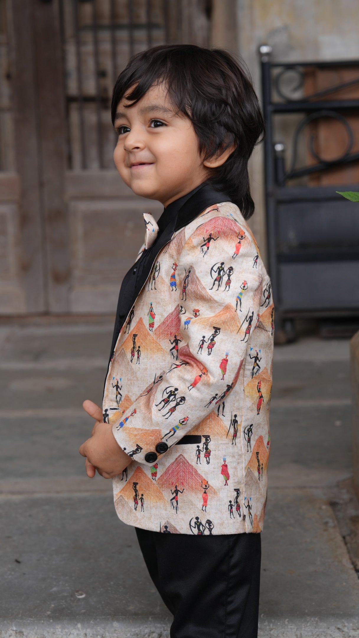 Pyiramid Print Blazer with Pintex Shirt and Black Cotton PantSet with Complimentory Bow