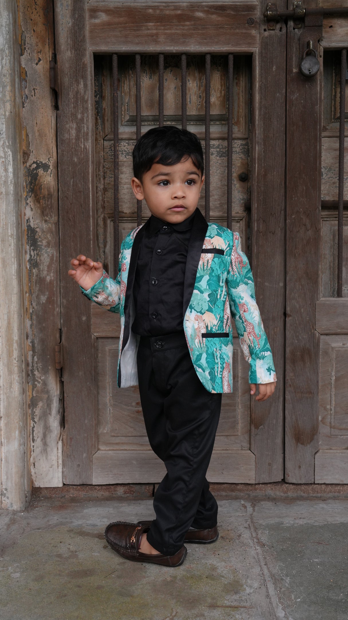 Green Forest and Leopard Printed Linen Blazer with Cotton Shirt and Pants Set with Complimentory Bow